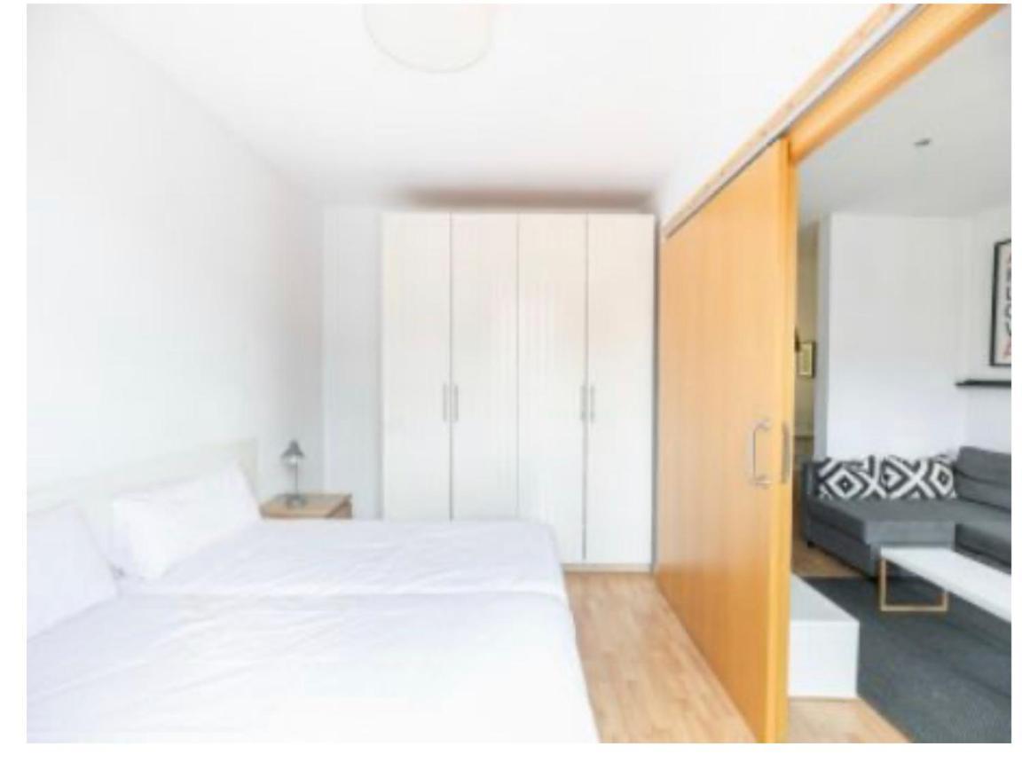 Appartement Apartamento Elyo à Barcelone Extérieur photo