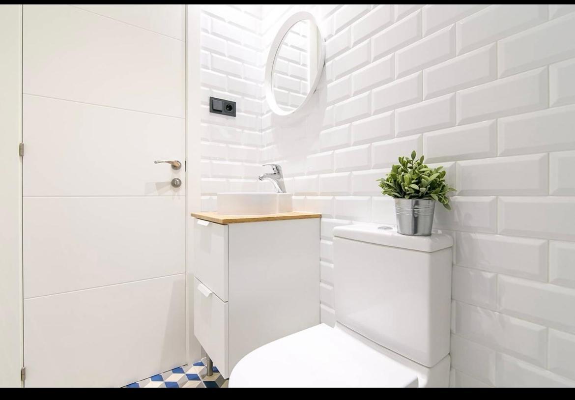 Appartement Apartamento Elyo à Barcelone Extérieur photo